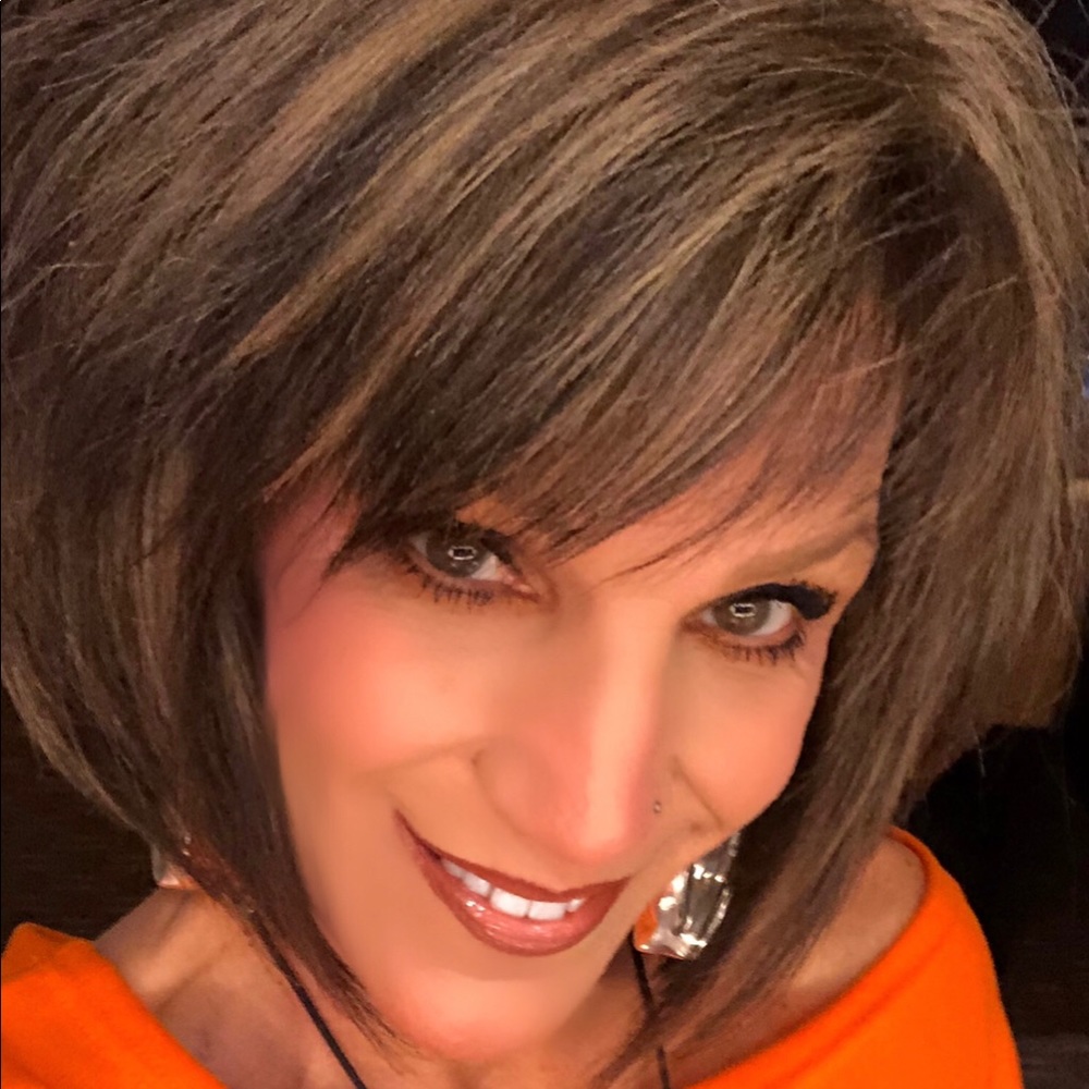 Meet your Posher, Jacqueline